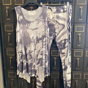 Grizas Tank and Leggings